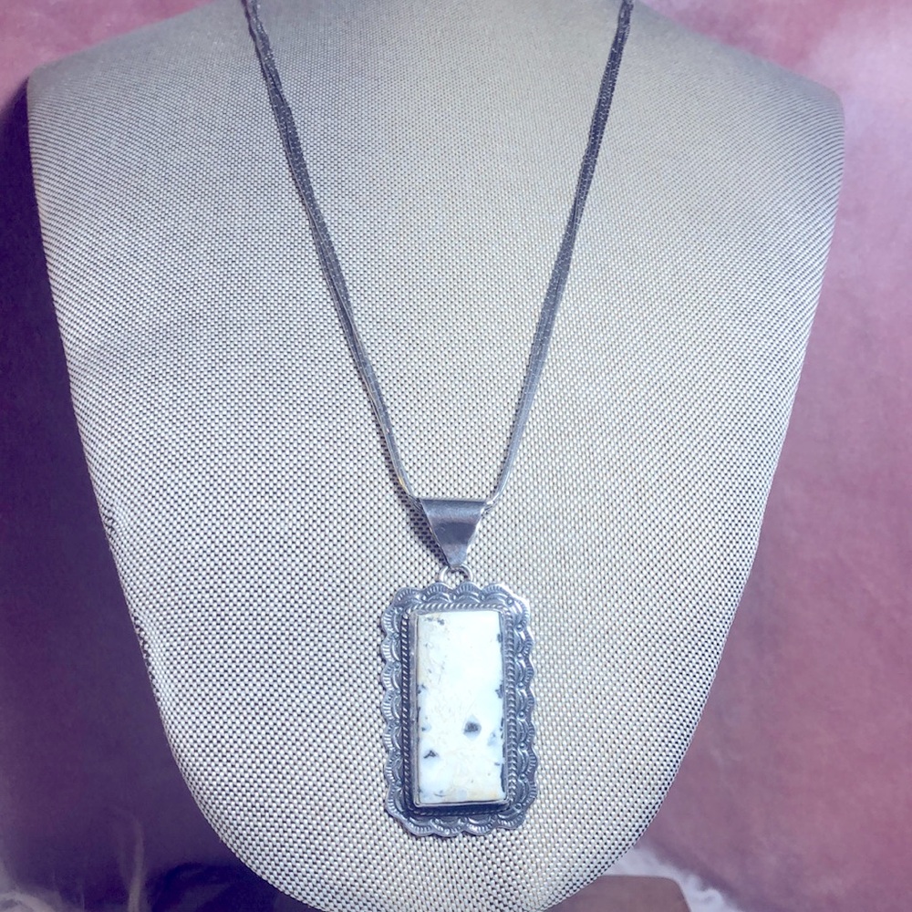 Vintage Native American liquid 925 Silver Necklace and pendant - Picture 2 of 8